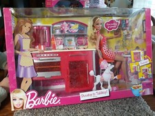 BARBIE STOVETOP TO TABLETOP KITCHEN PLAYSET. 2011 NIB