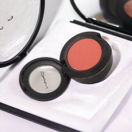 M•A•C Pro Palette Single Eye Shadow Compact in “Coral Reef” 0.05 Oz. NWOB RARE - Picture 9 of 15
