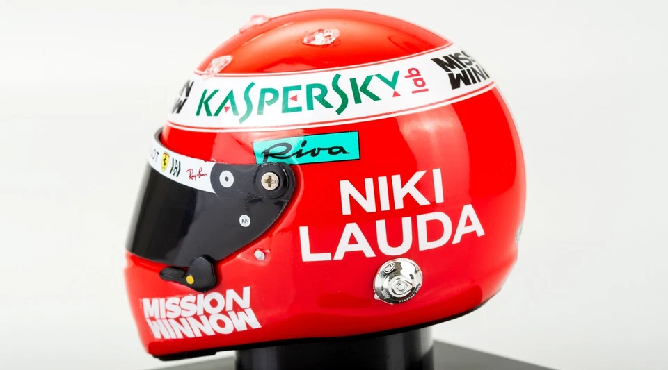 Sebastian Vettel 2019 Ferrari Tributo Niki Lauda GP Montecarlo F1 Casco Arai 1:5 - Immagine 2 di 4
