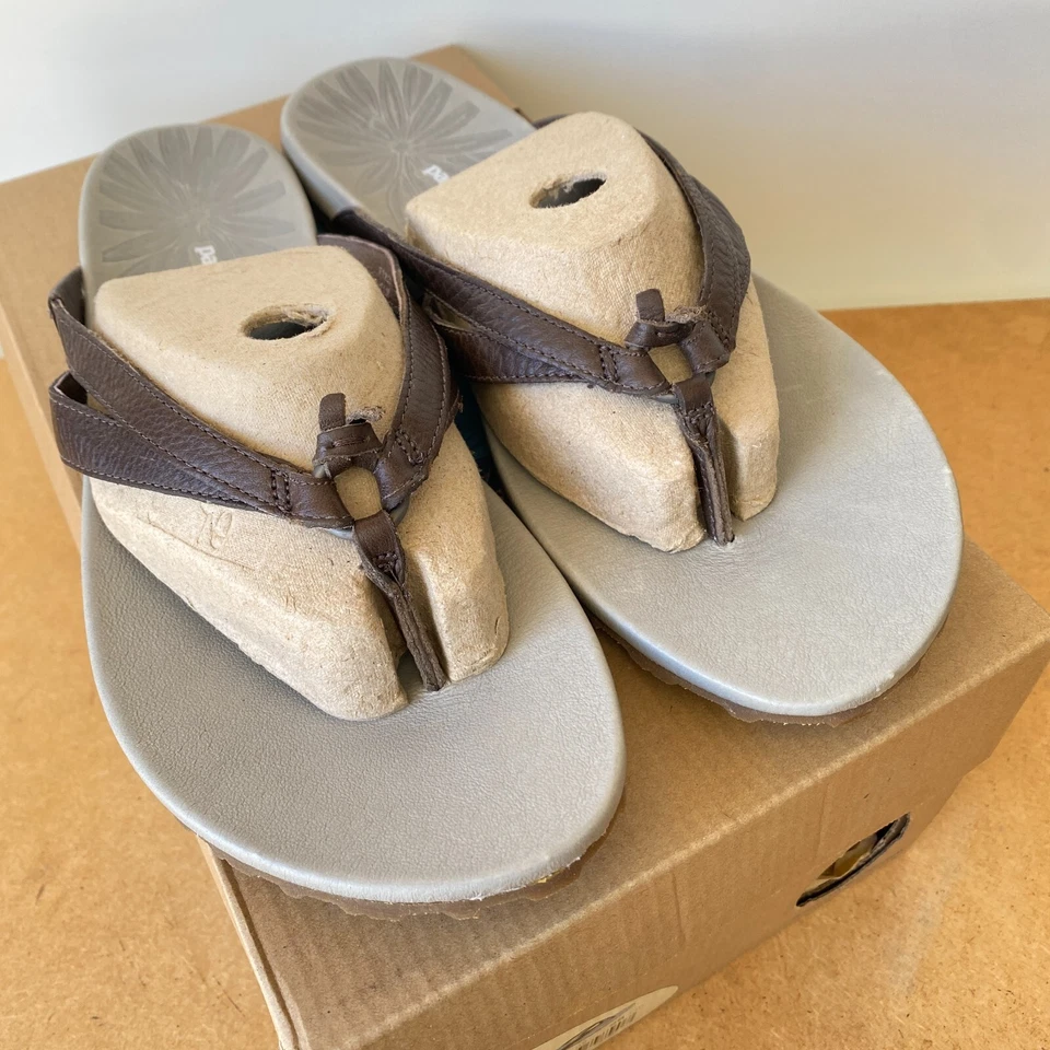 Sandalias Chanclas Patagonia Poli Tanga Mujer 11 M Sable Marrón T11338 NUEVAS Foto 3 de 4