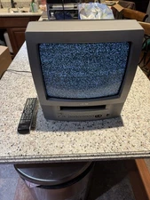 TOSHIBA MV13N3 13" TV/VCR COMBO TESTED!  Tv Works VCR Does Not. With Remote