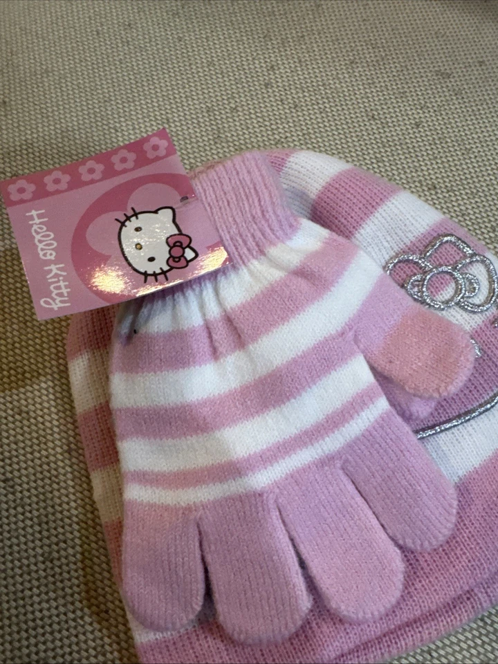 Winter Toddler Hat & Gloves Set - Hello Kitty - Image 3 of 4