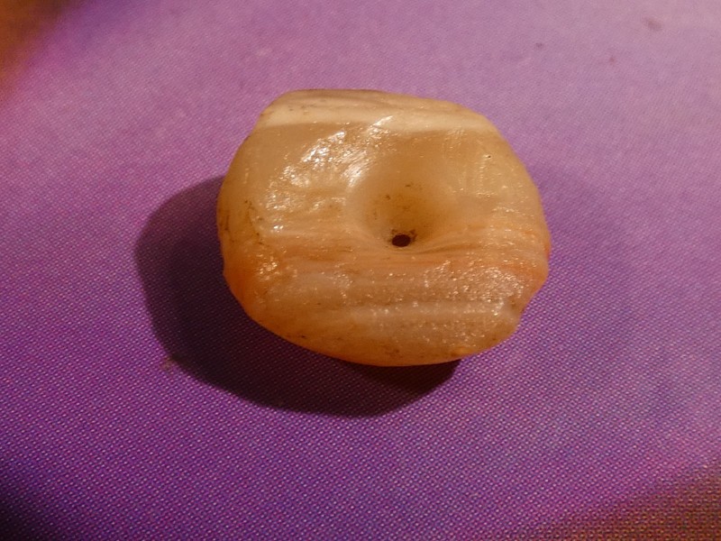 BANDED  ANCIENT PRE-COLUMBIAN TAIRONA ORANGE AGATE DISC BEAD 12.2-4.9 MM