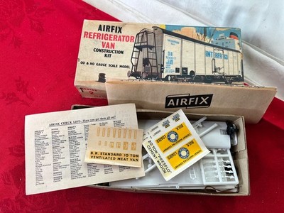 NOS Airfix R203 OO/HO Gauge Series 2 Refrigerator Van 00 Gauge Mint Model VG Box