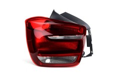 Heck Leuchte Rückleuchte passend für BMW 1er F20 F21 11/2010-02/15 links Halogen