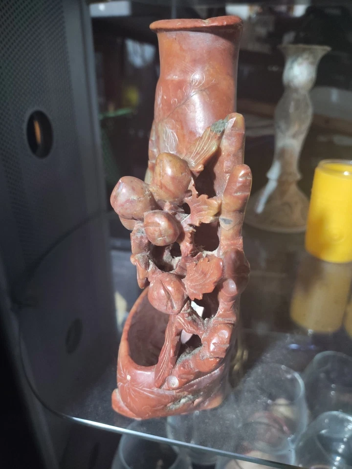 JARRÓN DE PIEDRA DE JABÓN ASIÁTICO DE COLECCIÓN DISEÑO EN RELIEVE Y PÁJARO GRABADO Foto 2 de 4