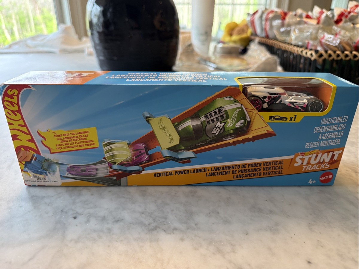 Hot Wheels Vertical Power Launch Set Stunt Tracks Series New In