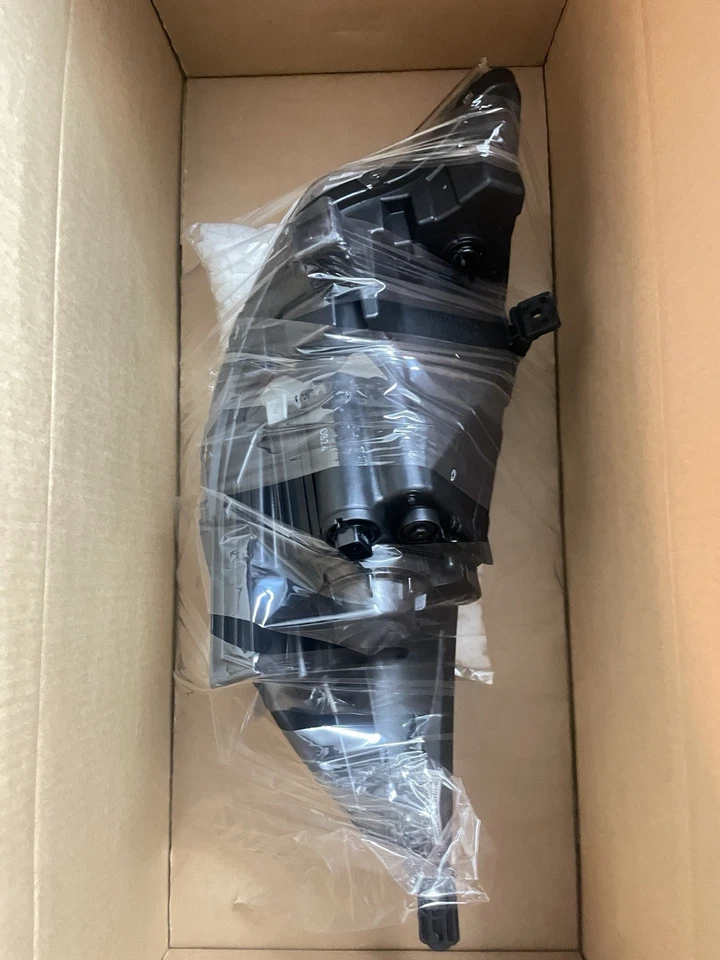 Par de faros originales KIA 2012-2017 Rio lado derecho/pasajero lado izquierdo conductor Foto 3 de 4