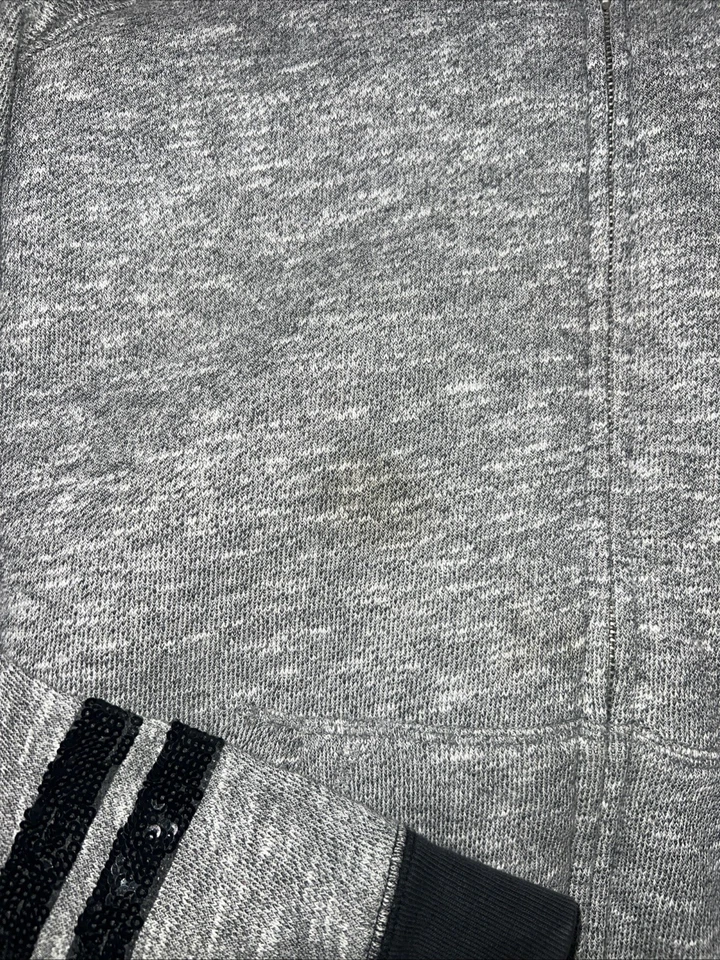 Sudadera con capucha forrada de piel sintética gris Victoria Secret talla Xs Foto 3 de 4