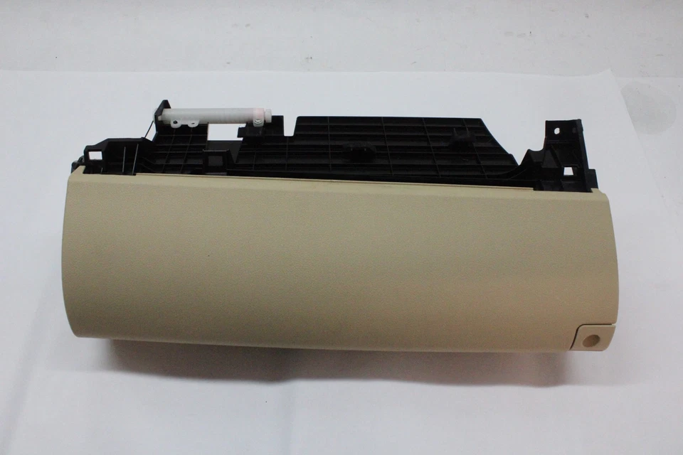 Toyota Camry Hybrid 2017 guantera compartimento de almacenamiento montaje OEM 15 16 17 Foto 2 de 4