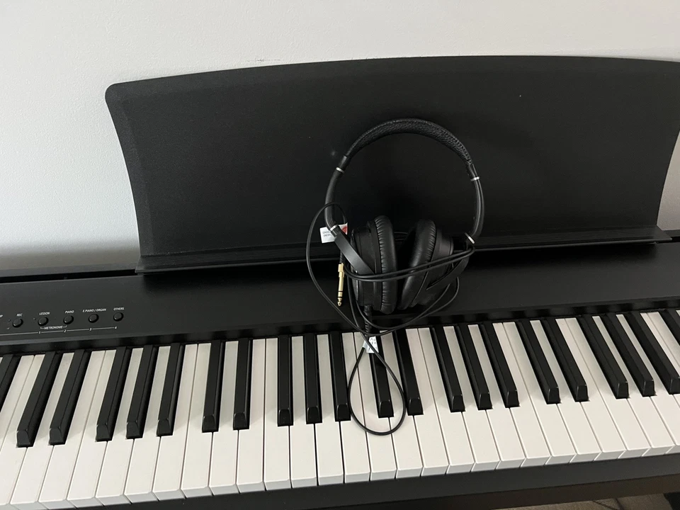 Digital Piano Kawai Es110 + Headsets EDIFIER - image 2 of 4