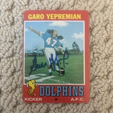 1971 Topps Garo Yepremian 121 Signed Rookie Card JSA Auto Miami Dolphins 17-0. rookie card picture