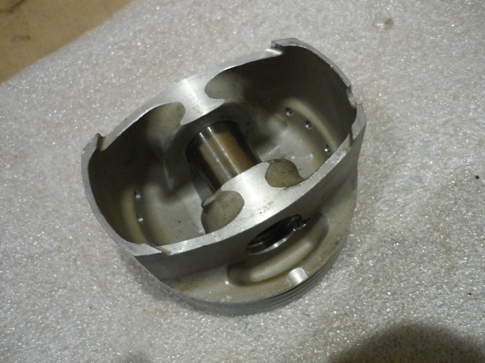 Ferrari 360 - Piston- P/N 179510