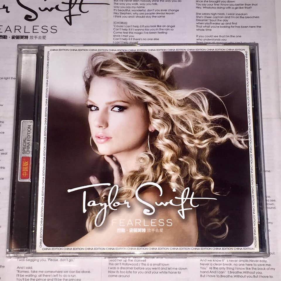 Taylor Swift 2009 Fearless China Special Edition CD + Promo Insert