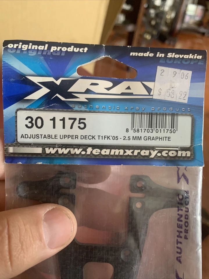 Vintage XRAY 301175 Adjustable Upper Deck T1FK’ 05-2.5 Graphite Orignal New - Image 2 of 4