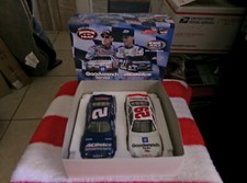 kevin harvick 2 car set 1:32 scale number 2 rookie car number 29 champion car