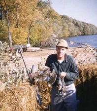 Vintage Stereo Realist Photo 3D Slide HUNTER w Ducks