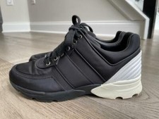 CHANEL BLACK NEOPRENE LACE UP SPORT FASHION SNEAKERS SIZE 39 GENTLY WORN G2U