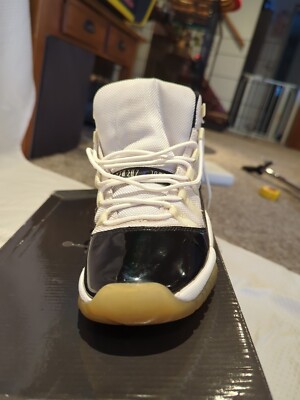 Air Jordan 11 Retro SZ 6.5Y white/black- dark concord Air Retro xi