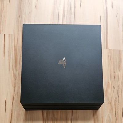 PS4 Pro Playstation 4 Pro 1TB Konsole mit 2 Controllern mit Originalkarton 