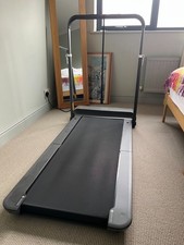 Walkingpad R1 Pro Foldable 2 in 1 treadmill in very good condition
