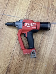 Milwaukee 2660-20 M18 Blind Rivet Tool