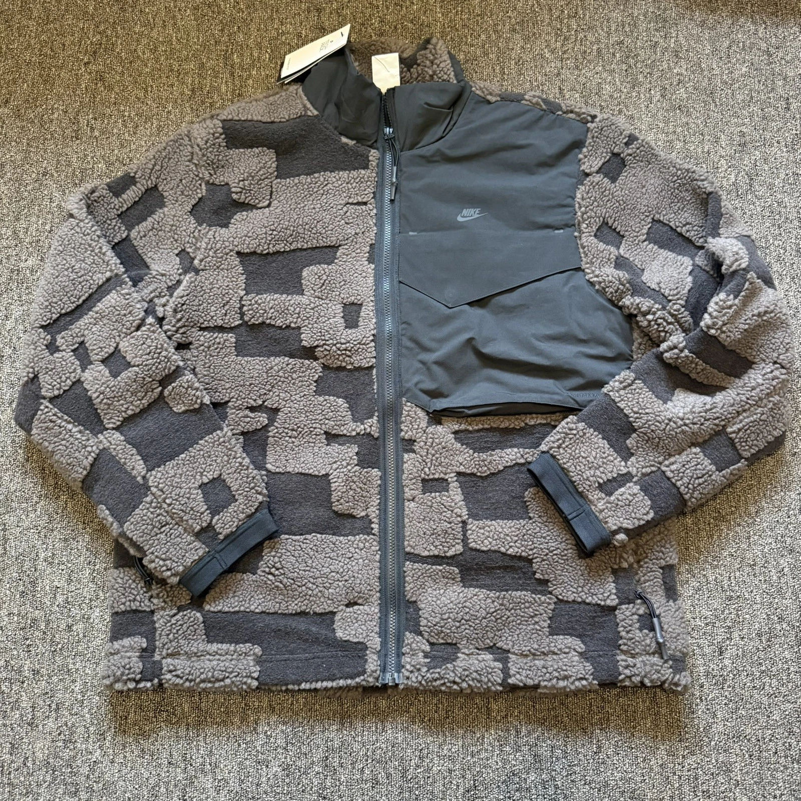 Nike Tech Pack Brown Fleece Sherpa Therma Fit Unisex Size Large DD6632-013