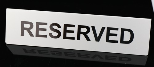 RESERVED TABLE DESK SIGN ALUMINIUM VINYIL LETTERS 195mm x 50mm GOLD SILVER BLACK - Picture 2 of 11