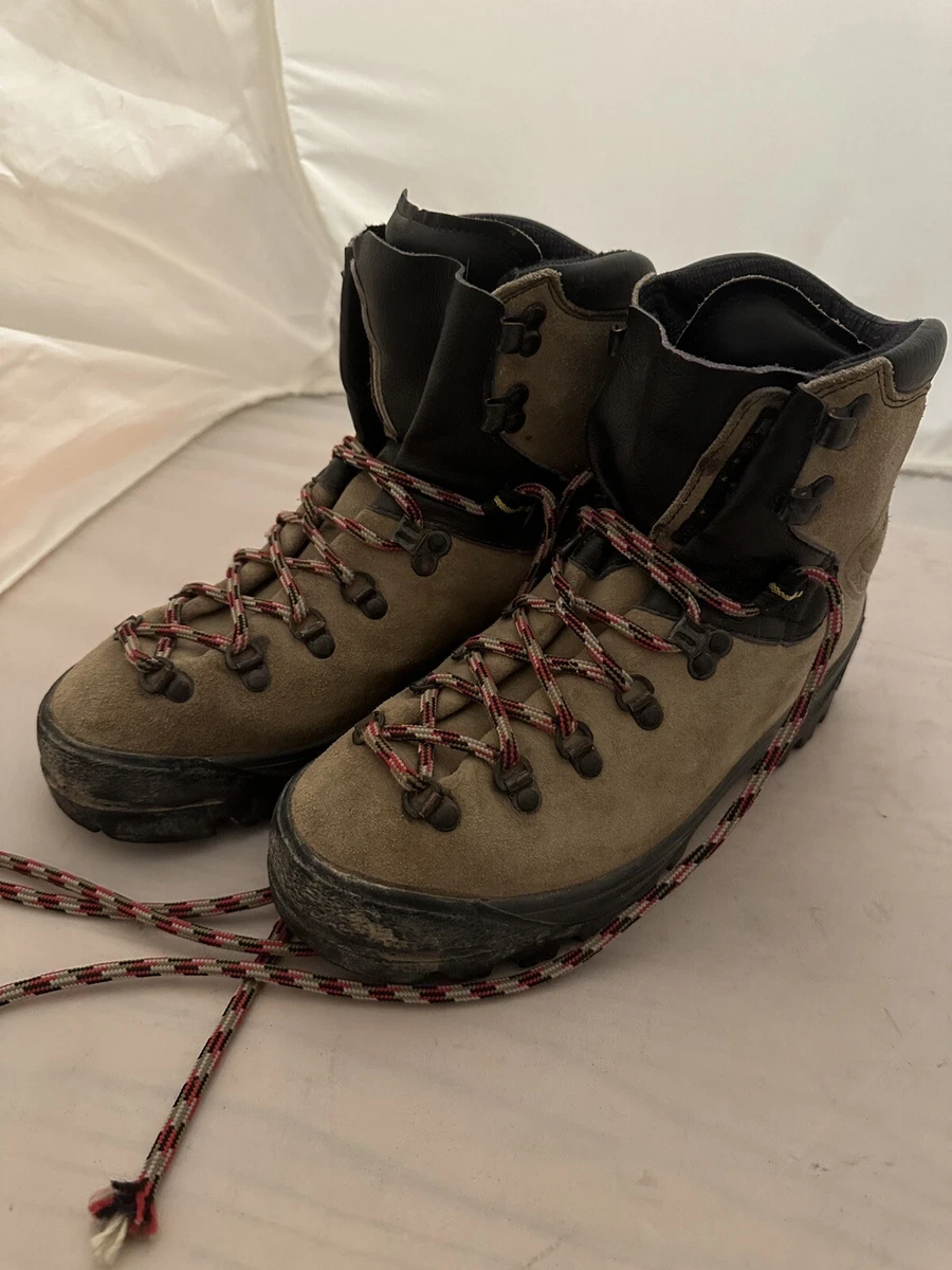 La sportiva walking on the moon boots clearance