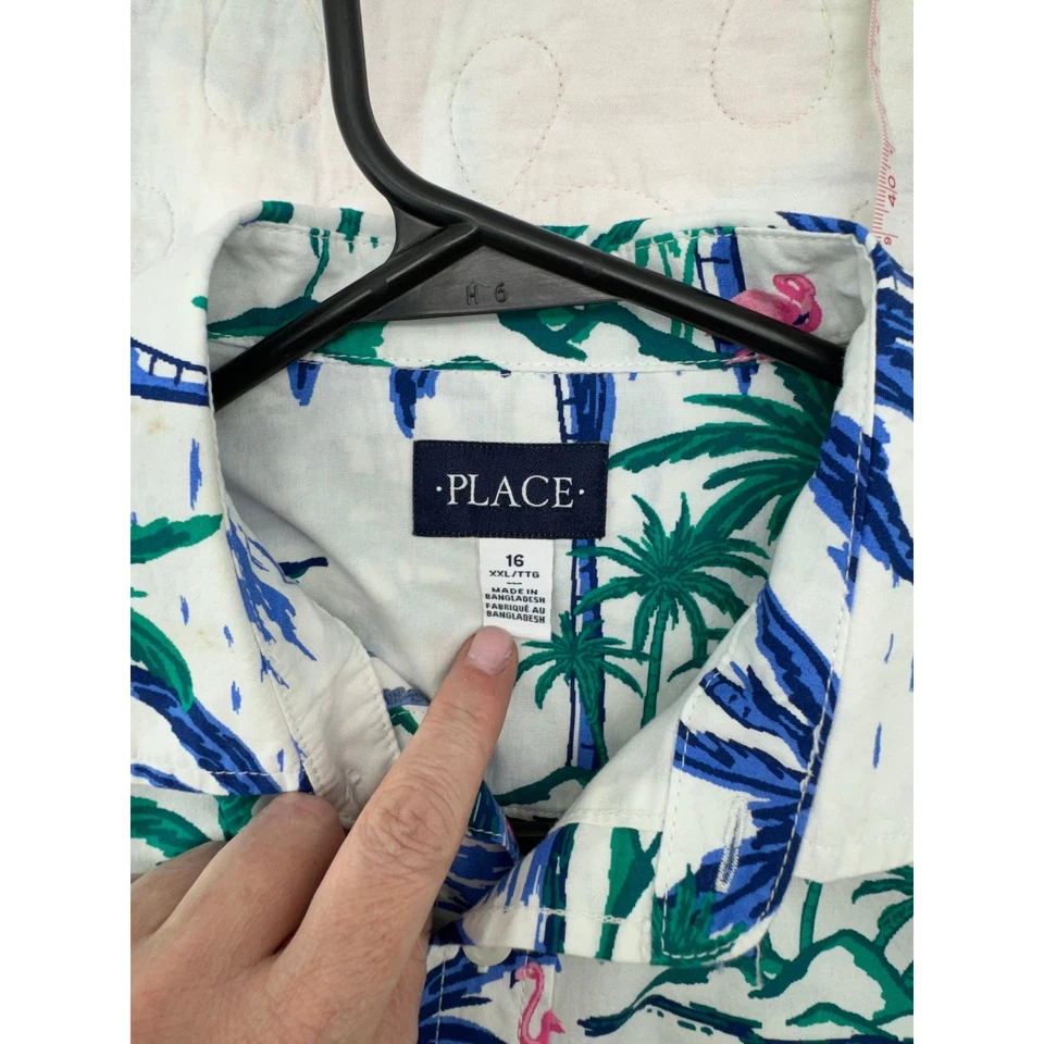Children’s Place boys 16 tropical button down short sleeve shirt  - Image 3 of 4