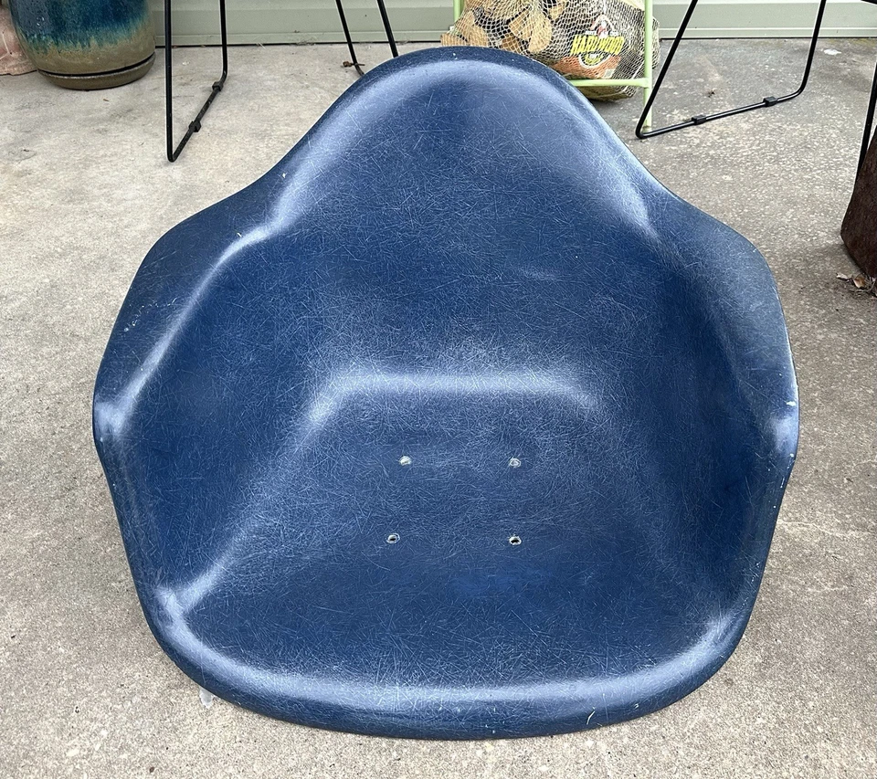 AZUL MARINO Original HERMAN MILLER Eames Fibra de Vidrio ¡SOLO CARCASA ZENITH! Foto 3 de 4