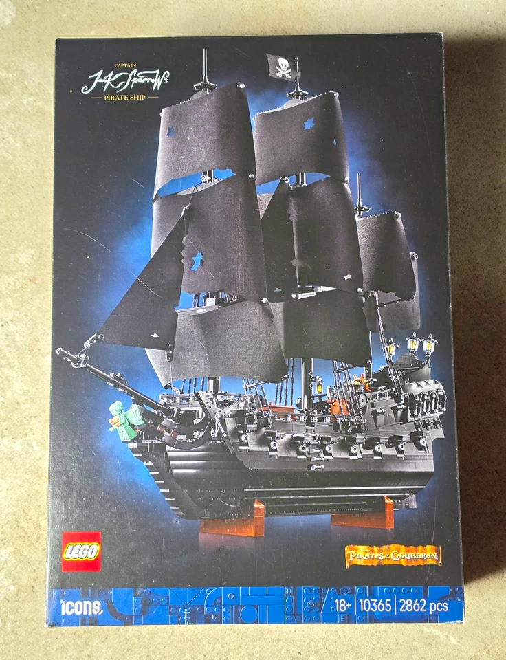 LEGO Icons 10365 Captain Jack Sparrow's Pirate Ship, Foto 1 von 4
