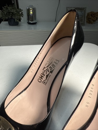 Salvatore Ferragamo Bara Pumps offene Zehenpartie Größe 8 B DS 19364 B98 - Bild 3 von 11