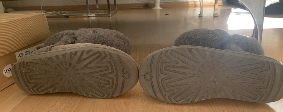 Boots Stiefel UGG Bailey Button Triplet Grau 32 Mit Originalkarton, NP 269,90 - Bild 3 von 4