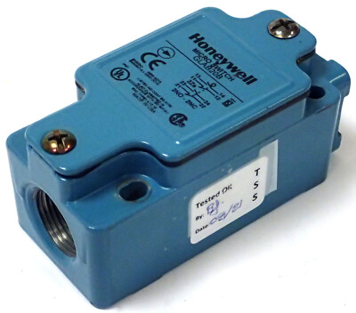 HONEYWELL GLAB20B MICROSWITCH / SNAP ACTION LIMIT SWITCH 2NO/2NC 600V 3A TESTED