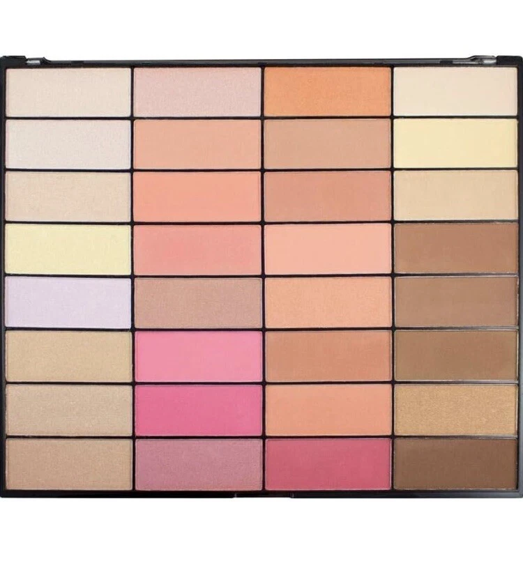 Makeup Revolution Blush & Light Contour Palette 2018 Edition - Image 2 of 3