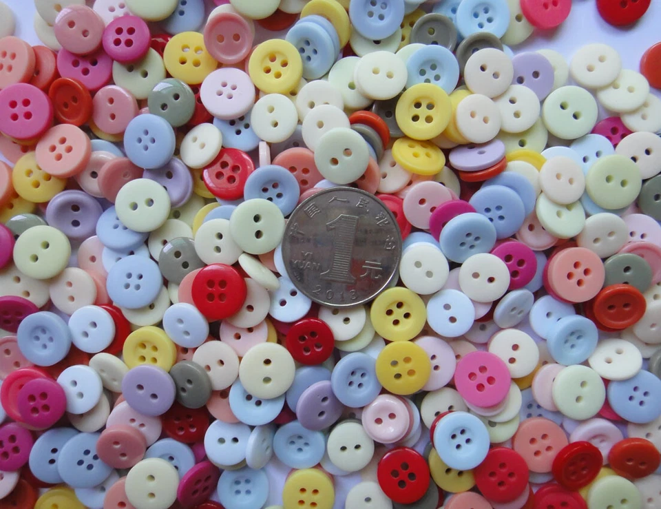 8.89MM-11.5MM Mixed 200Pcs Resin Buttons Sewing Craft Garment Accessories Shirt - Image 3 of 4