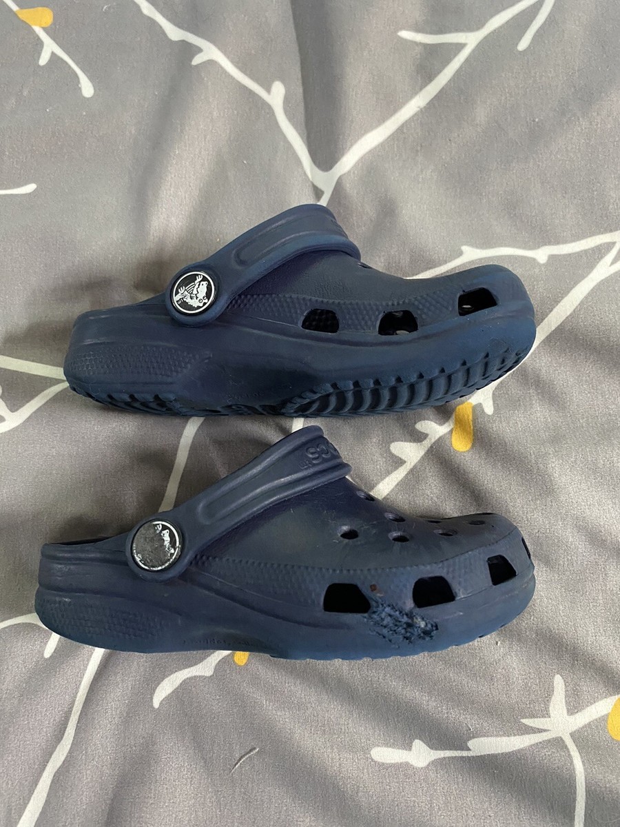 8.5 crocs