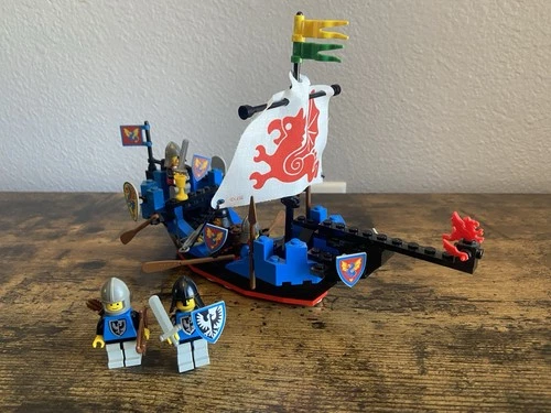 LEGO Castle: Sea Serpent 6057 - 100% Complete Black Knights Vintage 1992