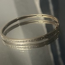 9ct Yellow Gold Channel set Diamond hinged Bracelet Bangle Hallmarked 10 grams