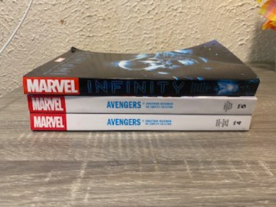 comic books Avengers by Jonathan Hickman vol 4-5 and Infinity 