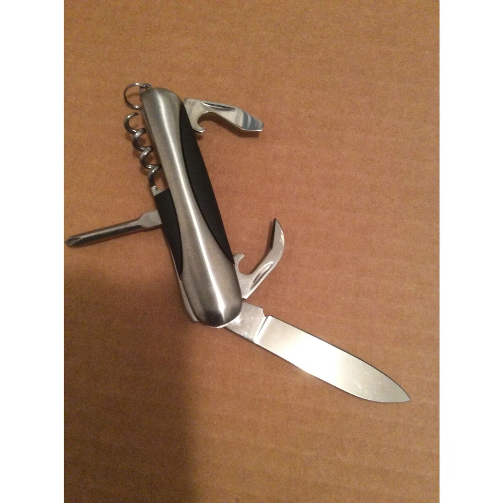 Multi-Tool Lot and case: Chrome Multi-Tools in Black Zippered Case