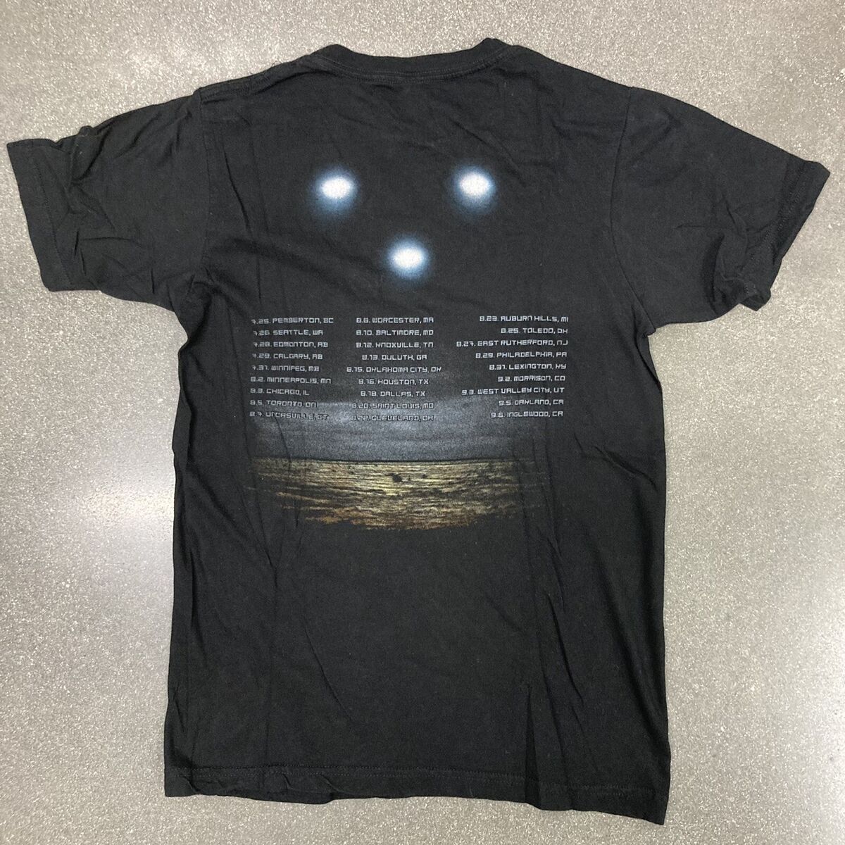 Nine Inch Nails, 2008 Lights In The Sky Tour T-Shirt | eBay Nine Inch Nails, 2008 Lights In The Sky Tour T-Shirt | eBay