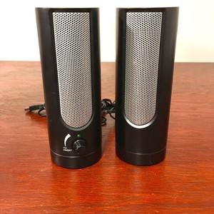 universal multimedia speaker price