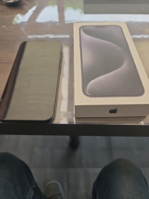 Apple iPhone 15 Pro Max 256GB Titan Schwarz