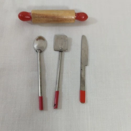 VINTAGE BARBIE BBQ What's Cooking Set 4 UTENSILS ROLLING PIN 1962-63