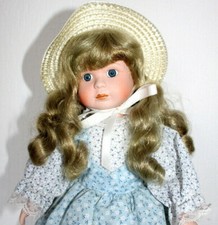 Vecchia bambola con supporto scioglimento collezione ottime condizioni bambola vintage con cappello 42 cm