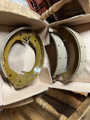 Brake Shoe Set For Willys Jeep Truck Wagon FC150 FC170 (1946-64) – 4-Pack 4 thumbnail image