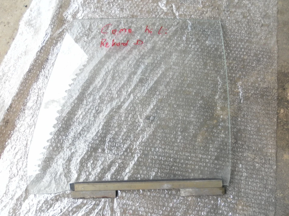 Opel Commodore B Türscheibe hinten links 4-türer Rekord D  - Bild 1 von 1