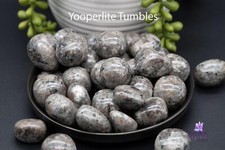 Yooperlite Tumbled Stone, UV Reactive Glow Stones